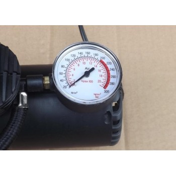 دستگاه پمپ باد فندکی ماشین دارای نمایشگر درجه تنظیم باد