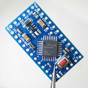 برد آردوینو Pro Mini دارای پردازنده مرکزی ATmega328