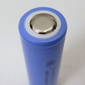 باتری لیتیوم 18650 شارژی 3.7 ولت 2500 میلی آمپر 12C