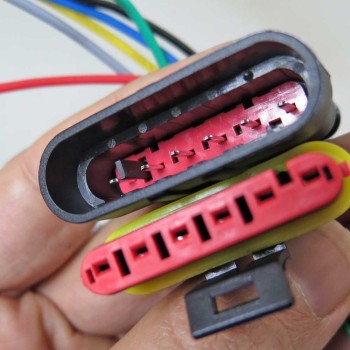 ست کانکتور نری و مادگی 6 پین ضدآب خودرو