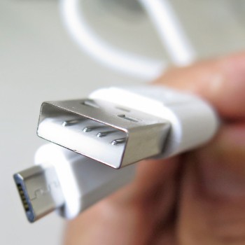 کابل شارژ و انتقال دیتا میکرو USB اندروید 25 سانتی متری
