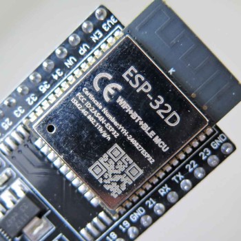 برد توسعه ESP32 WROOM-32D دارای بلوتوث وایفای داخلی و چیپ CH9102X