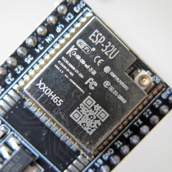 برد توسعه ESP32 WROOM-32U دارای بلوتوث وایفای داخلی