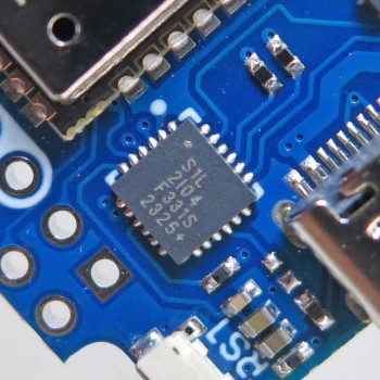 برد توسعه WeMos mini D1 با هسته ESP-WROOM-32 دارای بلوتوث و وایفای داخلی