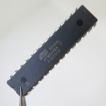 آی سی میکروکنترلر ATmega8A-PU با پکیج DIP آی سی میکروکنترلر ATmega8A-PU با پکیج DIP