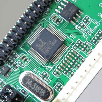 برد درایور LCD مدل MT6820 دارای سوکت خروجی LVDS