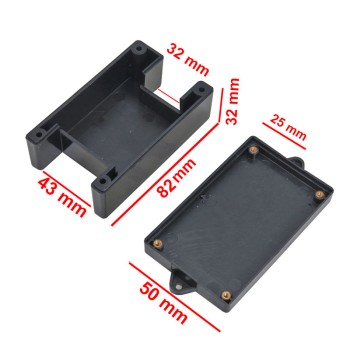 باکس پلاستیکی دارای ابعاد 82mm x 50mm x 32mm