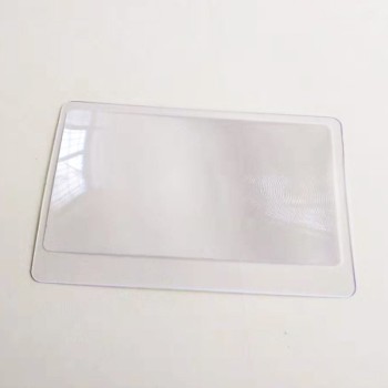 ذره بین کارتی با قابلیت بزرگنمایی سه برابر و ابعاد 85x55 میلی متری