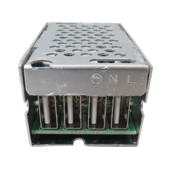 ماژول رگولاتور DC به DC کاهنده دارای چهار خروجی 5A 5V USB و کیس آلومینیومی