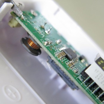 کیت پاور بانک 8 باتری دارای دو خروجی USB و نمایشگر دیجیتال