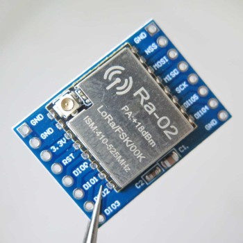 ماژول ترنسیور وایرلس لورا LoRa-02 SX1278 با برد کمکی