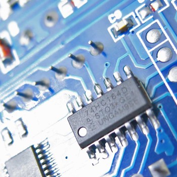 ماژول رگولاتور DC به DC کاهنده XL4016 با قابلیت نمایش و تنظیم ولتاژ و جریان خروجی
