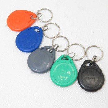 تگ RFID سر کلیدی دارای فرکانس ID key ) 125KHz ) بسته 5 عددی