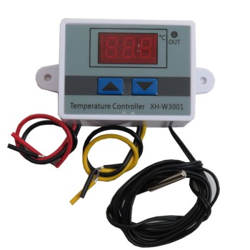 ترموستات دیجیتال XH-W3001 با نمایشگر و کلید کنترل 12 ولت