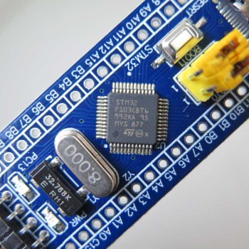 برد STM32F103C8T6