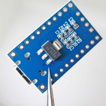 برد توسعه STM8S103F3P6 دارای رگولاتور  3.3 ولتی
