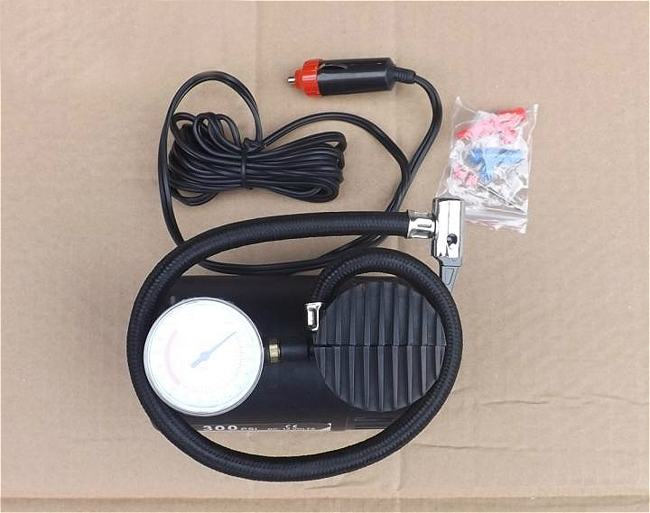 دستگاه پمپ باد فندکی ماشین دارای نمایشگر درجه تنظیم باد