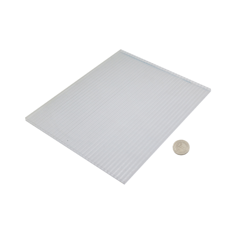 ورق پلی کربنات دارای ابعاد 200mmX250mmX6mm